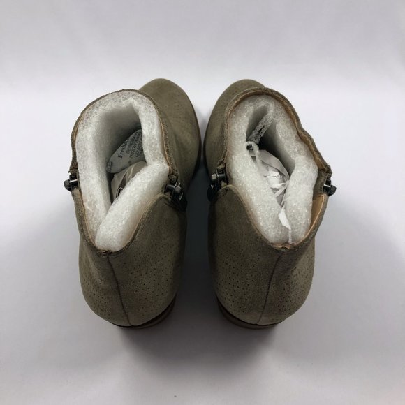 NEW! Suede Perforated Ankle Booties Lucky Brand Bayley 2 - Picture 4 of 8